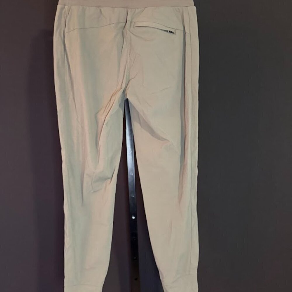 Athleta Trekkie North Jogger in Arbor Olive - Picture 6 of 6